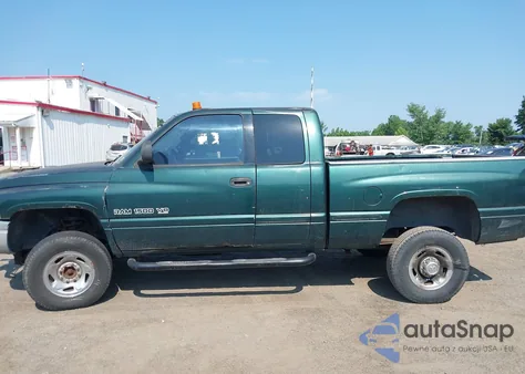 1999 Dodge Ram 2500 St from USA, damaged, VIN 3B7KF23Z8XG172845